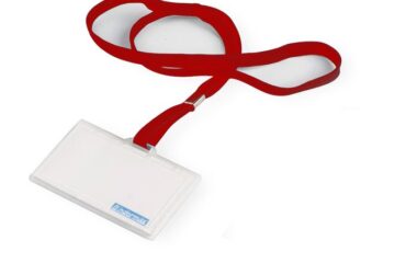 LOT DE 5 PORTE-BADGE CROWN A CORDON